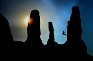 Bild: Bergsteiger in der Nacht, Quelle: Pixabay