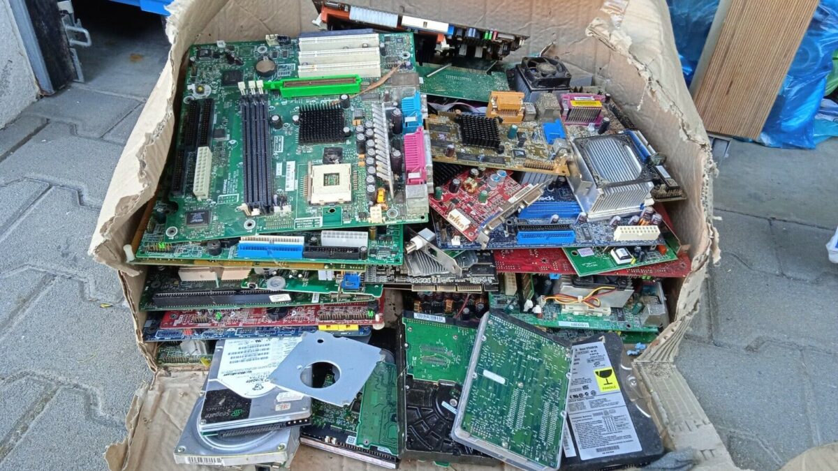 Platinenschrott nach falschem Platinenboren